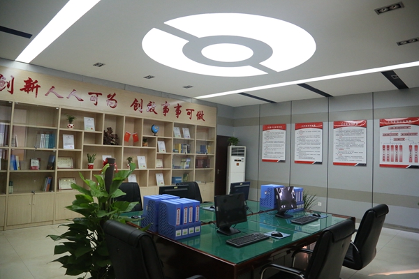 創(chuàng)新課題研究室_副本.jpg