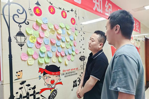 1719626693214494.jpg 1 掘一隊(duì)_副本.jpg