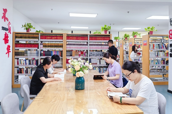 1 職工書屋_副本.jpg
