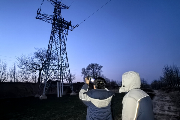 夜間測溫巡視 (2)_副本.jpg