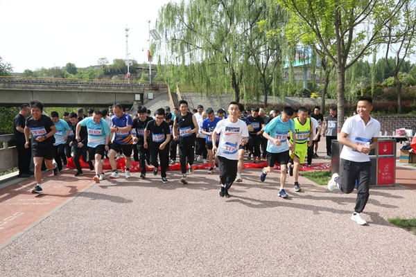 起跑_副本.jpg