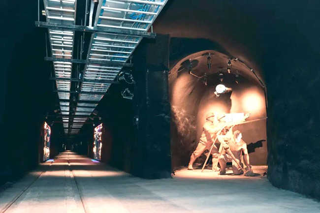 二、實踐圖譜 薪火相傳映初心——4.王石凹礦工業(yè)遺址公園_副本.jpg