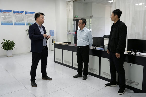中國鐵路西安局集團公司到鐵運分公司調研煤炭運輸工作.jpg